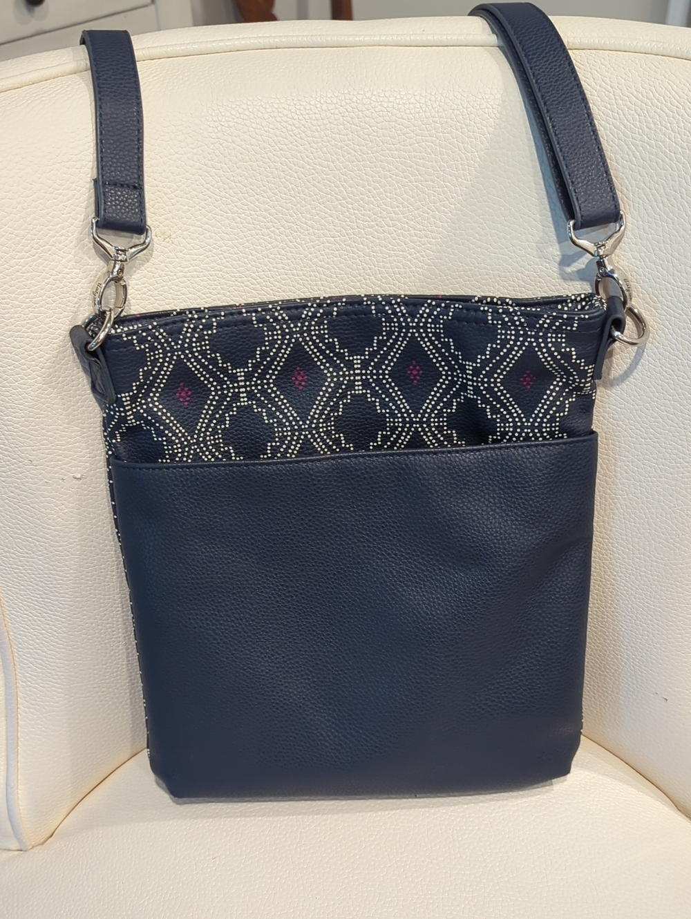thirty-one Navy Blue Crossbody with Patterned Top Trim